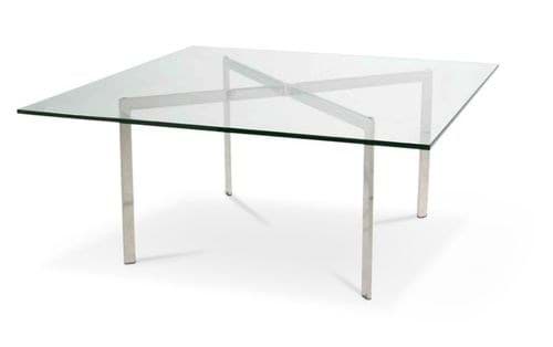 Ludwig Mies van der Rohe table Barcelona (1930) resmi